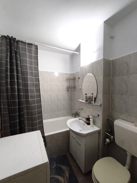 Berceni, Aparatorii Patriei, apartament 2 camere, 53 mp, 380 EUR.